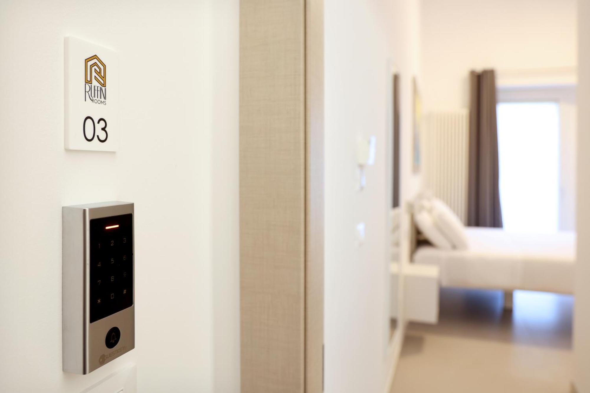 Ruffini Rooms 泰尔莫利 外观 照片