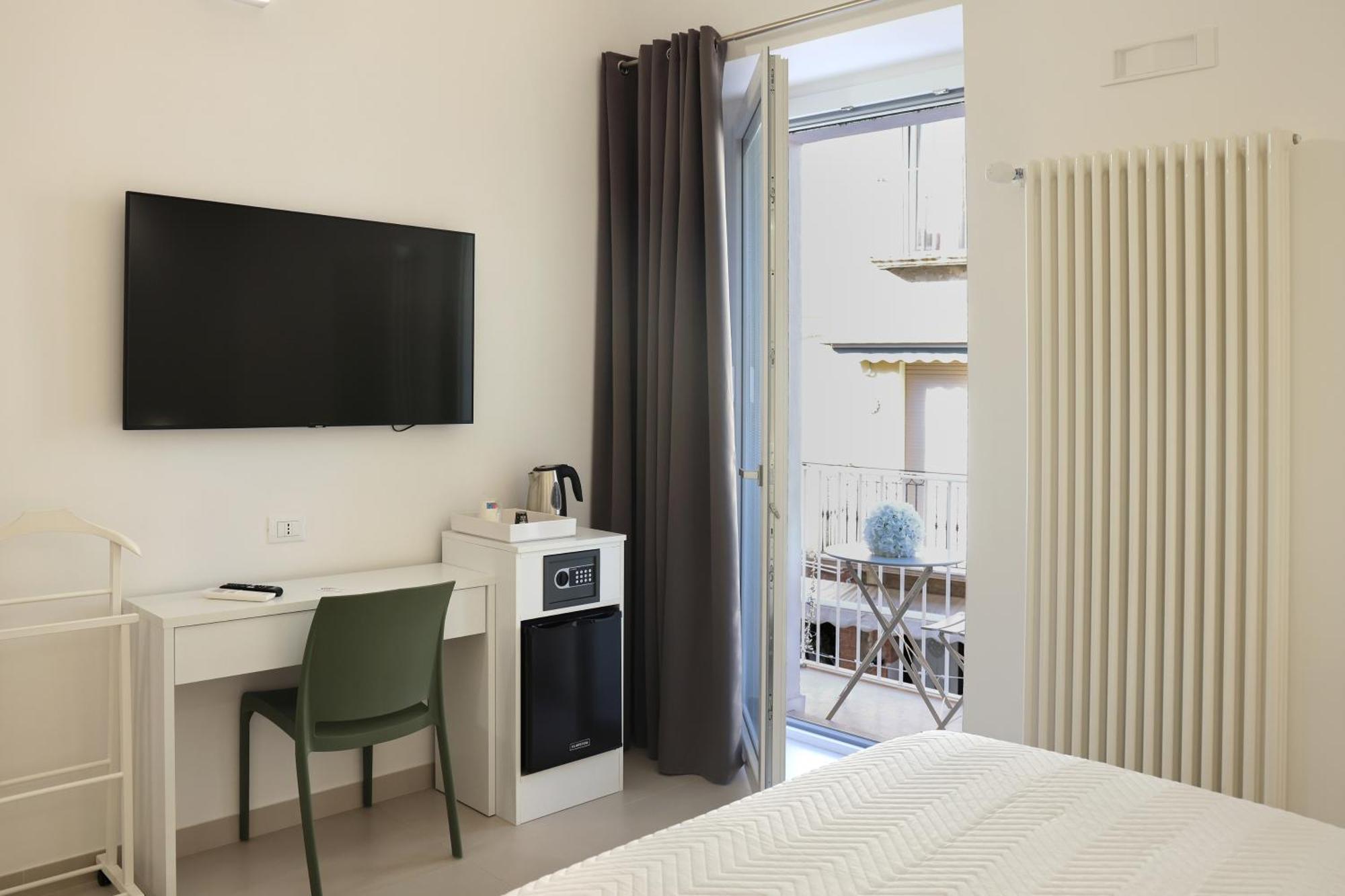 Ruffini Rooms 泰尔莫利 外观 照片