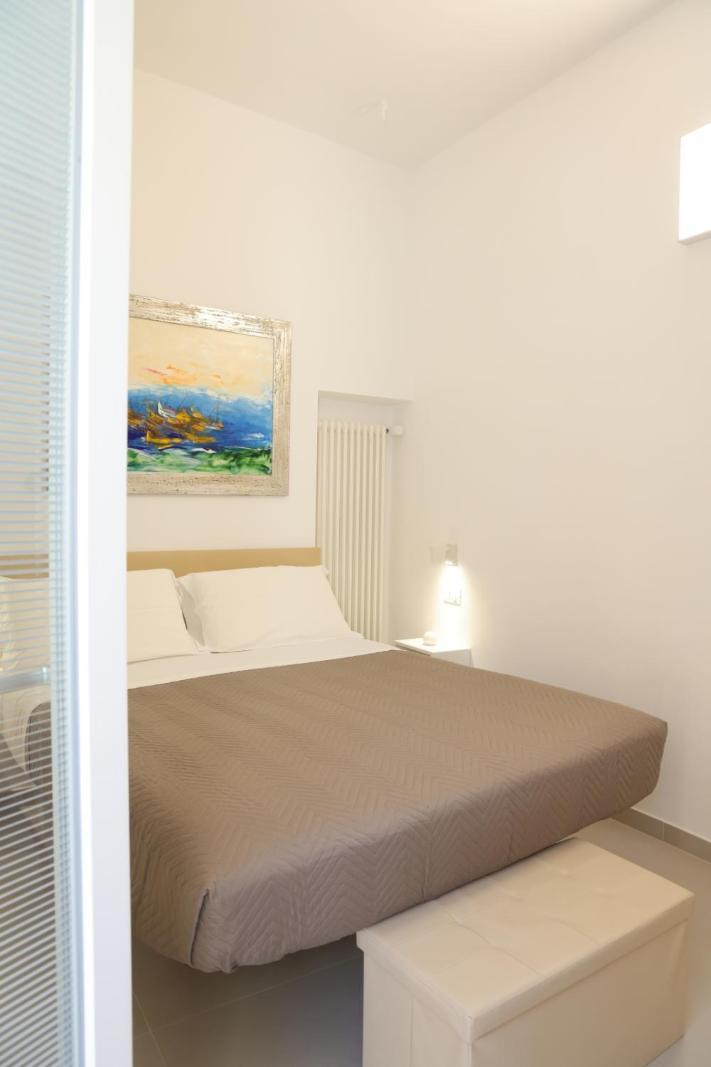 Ruffini Rooms 泰尔莫利 外观 照片
