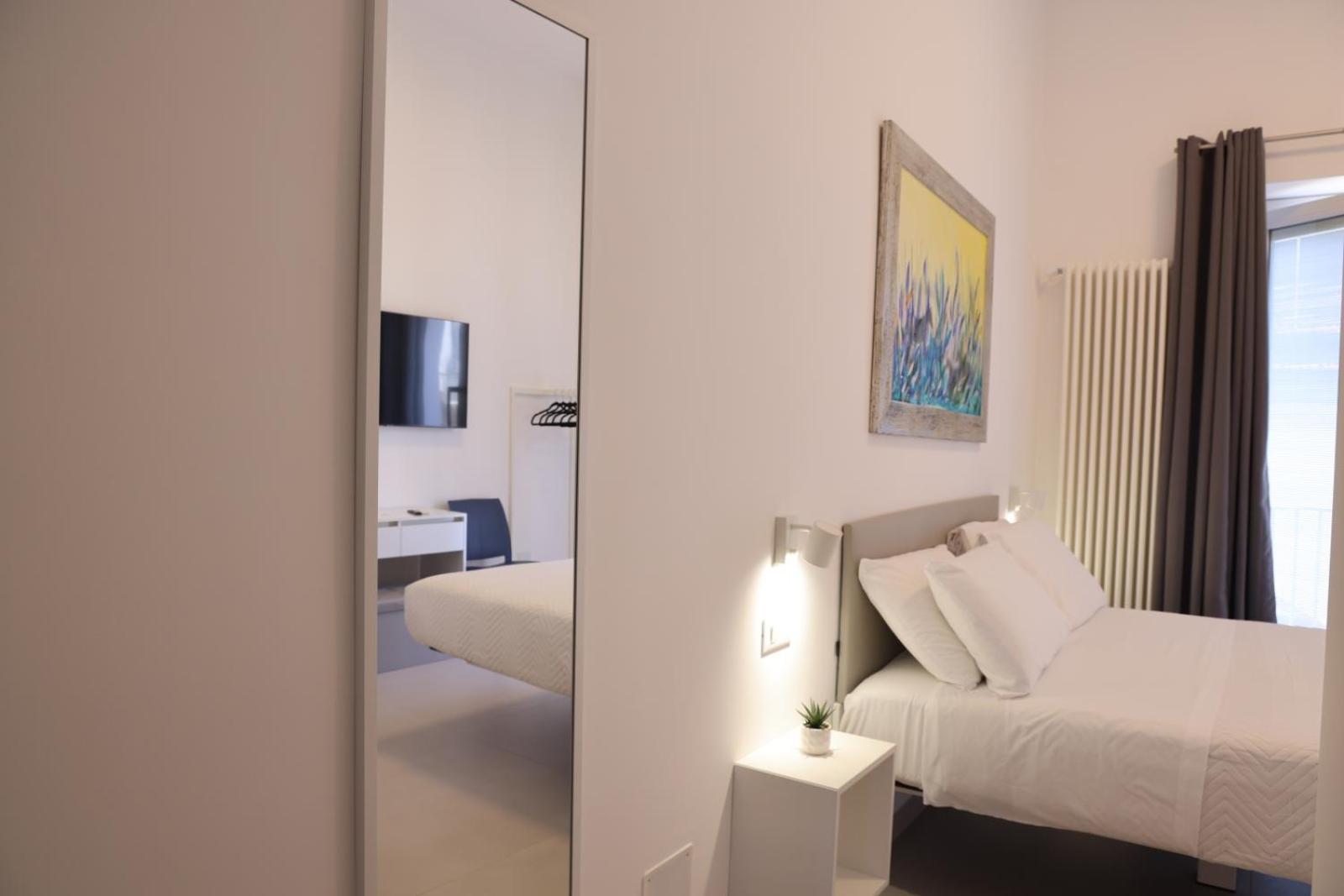 Ruffini Rooms 泰尔莫利 外观 照片
