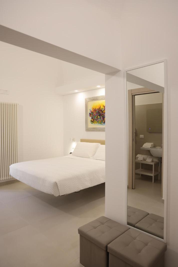 Ruffini Rooms 泰尔莫利 外观 照片
