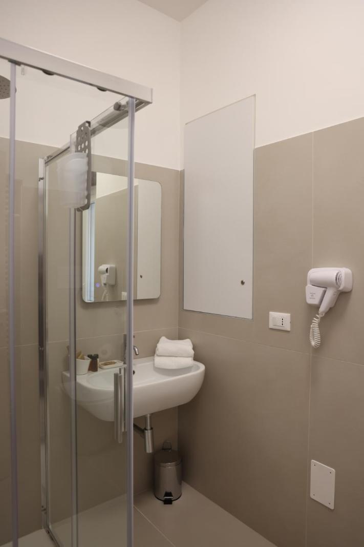 Ruffini Rooms 泰尔莫利 外观 照片