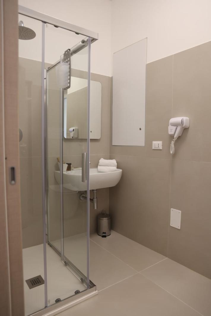 Ruffini Rooms 泰尔莫利 外观 照片